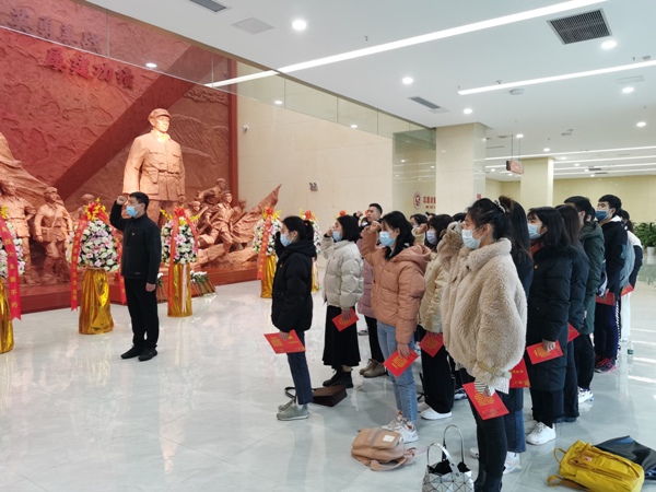 1639701709502020541.jpg 2.jpg