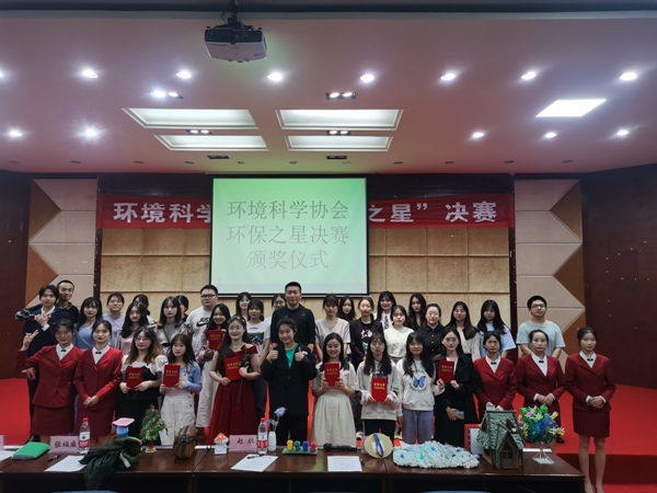 yivg_1652855617373096600.jpg 4.4.jpg